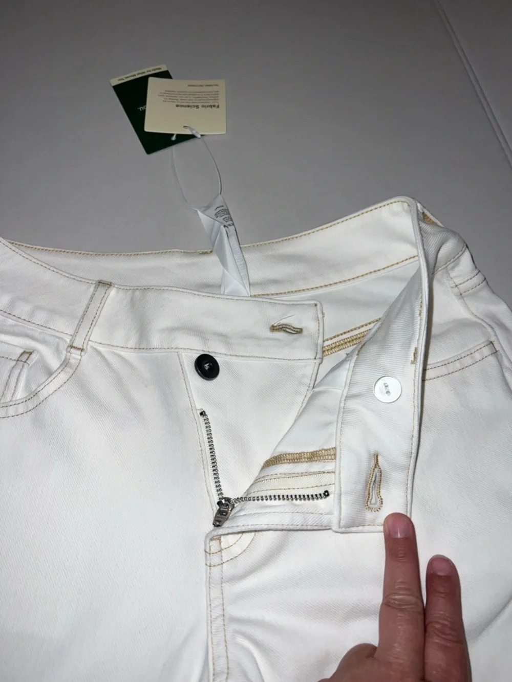 HALARA ASYMMETRIC WHITE STRETCH DENIM WIDE LEG JEANS PANTS SIZE XS NEW - Picture 7 of 16